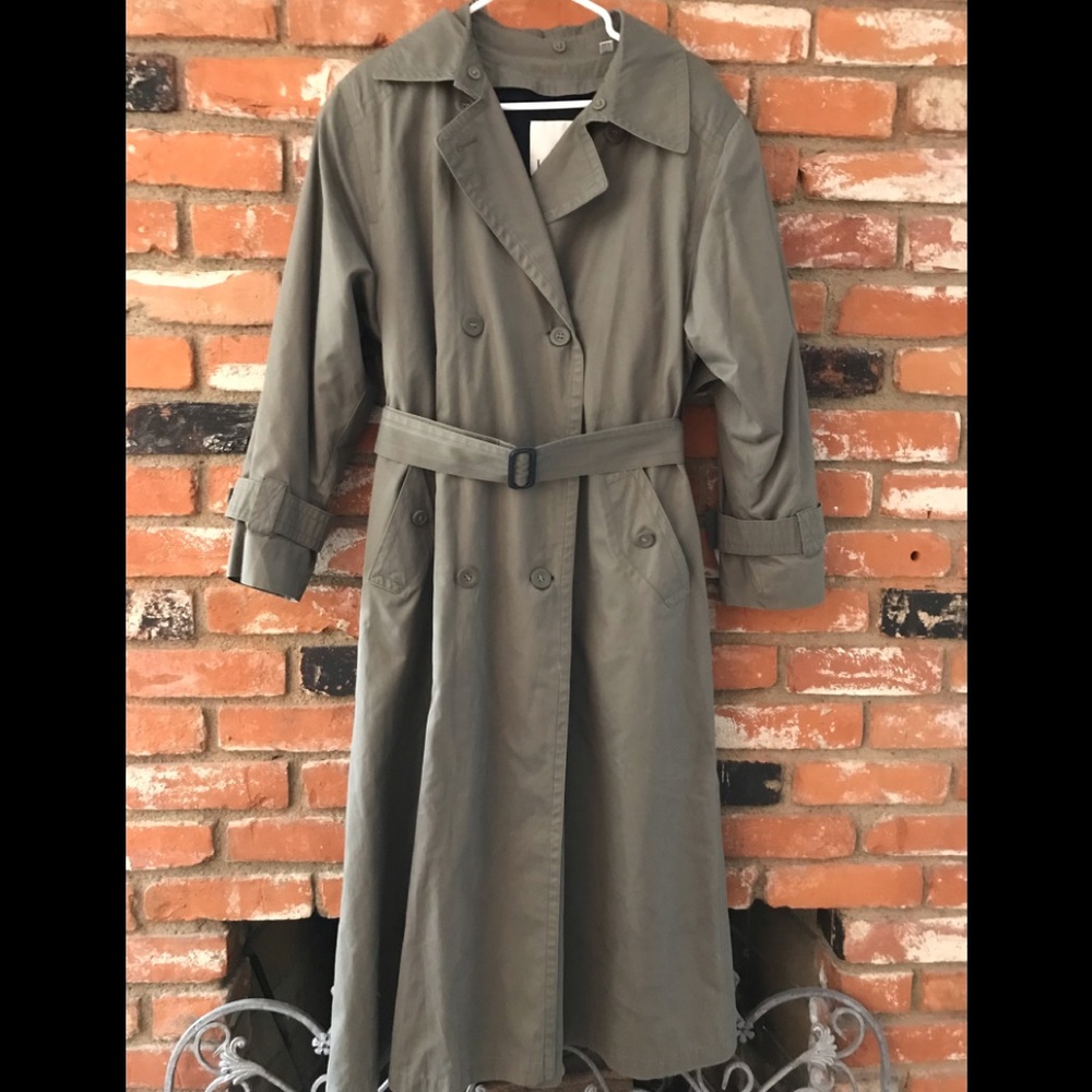 London Fog Classic Trench Coat With Detachable Lining